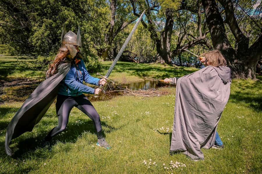 Queenstown: Lord of the Rings Locations Half-Day Tour - Lake Hayes and Queenstown Hill