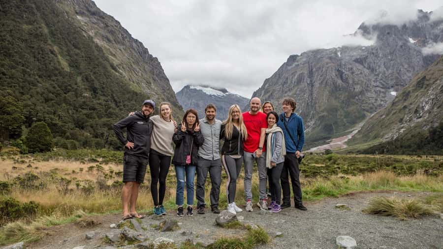 Queenstown: Milford Sound Day Trip - Cruise & Picnic Lunch - Mirror Lakes: a quiet first stop