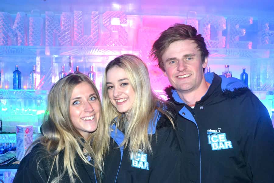 Queenstown: Minus 5 Ice Bar Experience with Drink Options - Should you book this ice bar?