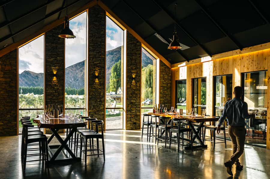 Queenstown: Original Premium Half-Day Gibbston Wine Tour - Gibbston Valley and the final tasting