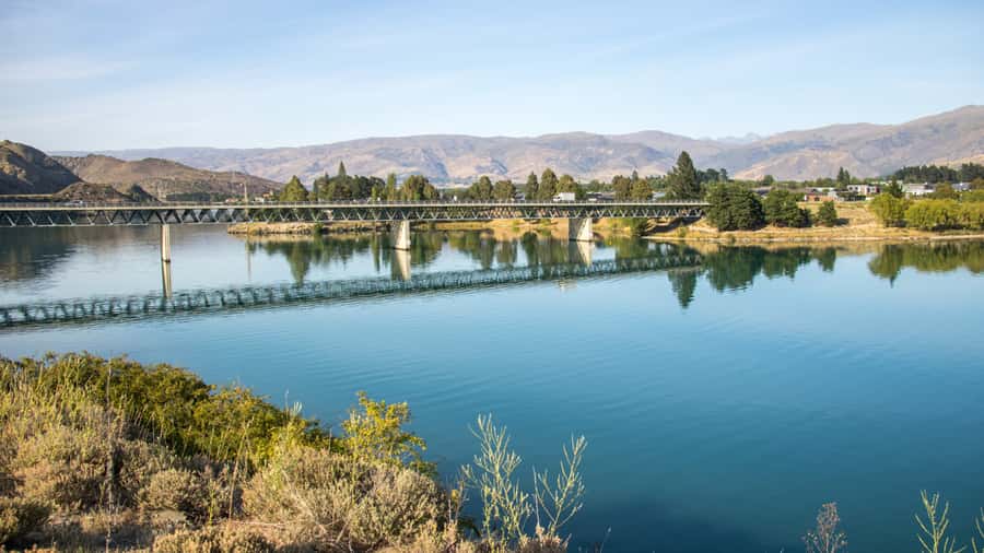 Queenstown: Private Day Trip to Wanaka, Arrowtown & More - Extra stops can make the day personal
