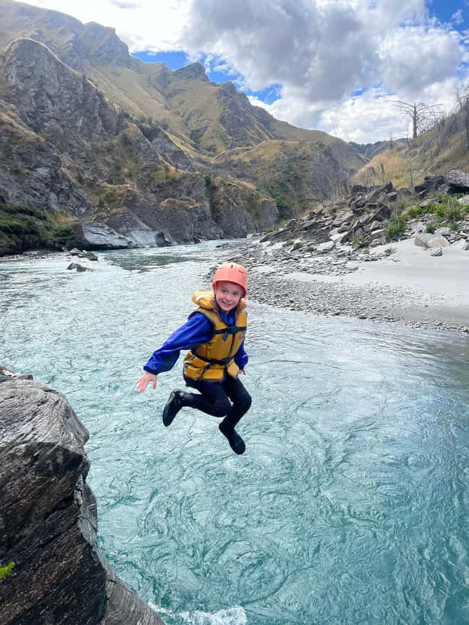 Queenstown: Shotover River Rafting & Skippers Canyon Tour - What to Pack and Wear