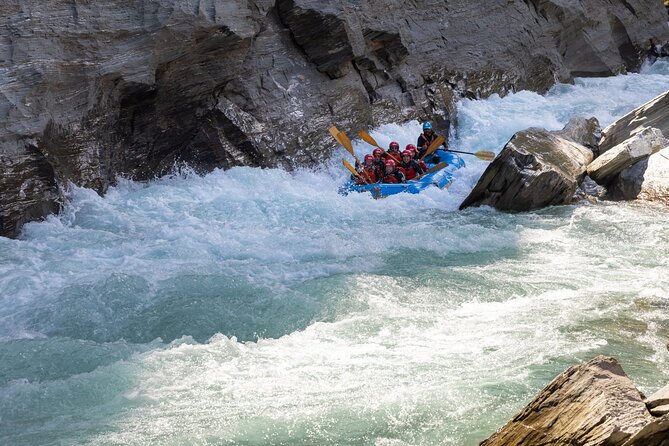 Queenstown Shotover River White Water Rafting - Safety without taking the edge off