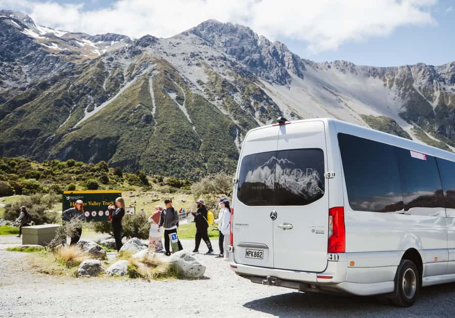 Queenstown: Small Group Mt Cook Day Tour - Lindis Pass brings the first big mountain view