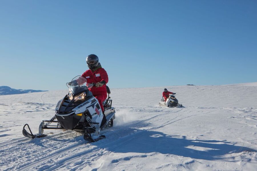 Queenstown: Snowmobiling Experience with Helicopter Flight - Is $660 per person good value?