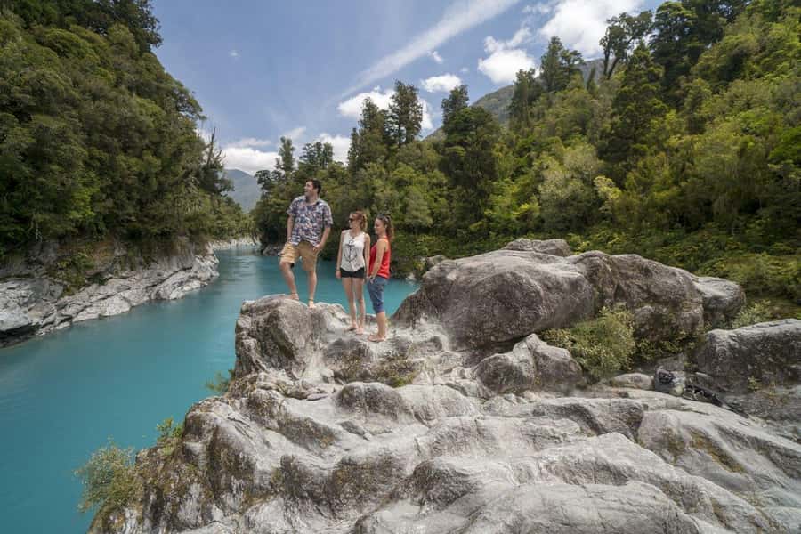 Queenstown to Christchurch via Franz Josef 2-Day Tour - Blue Pools, Thunder Creek Falls, and the West Coast road