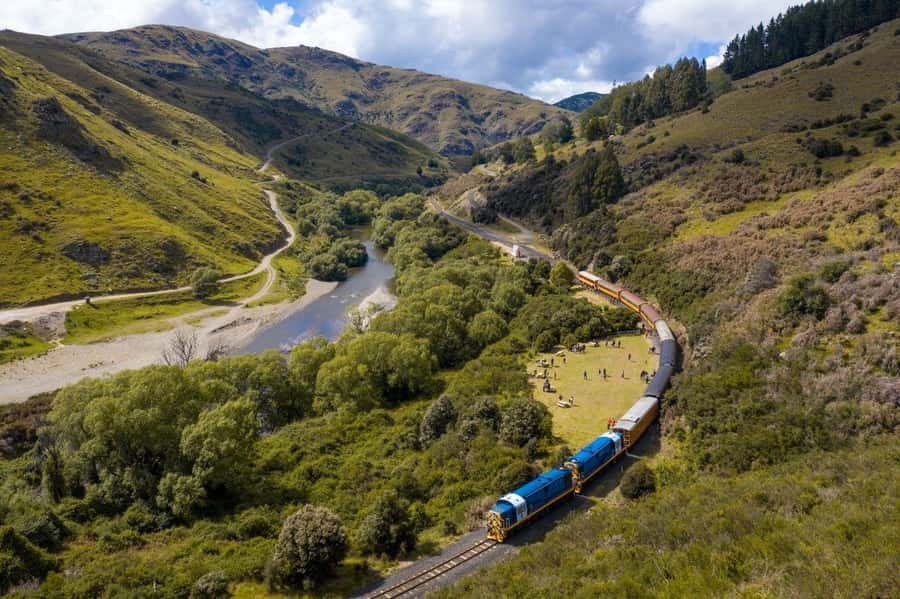 Queenstown to Dunedin Incl Taieri Gorge Train (One-Way) - Key details before you book