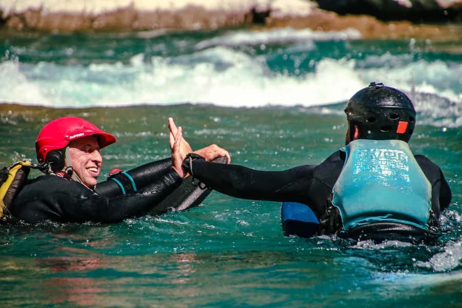 Queenstown: White Water Surfing Along the Kawarau River - Quiet stretches and a possible cliff jump