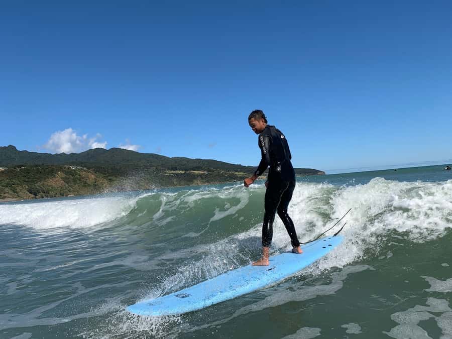 Raglan: Group Surf Lesson - What to bring and what to leave behind