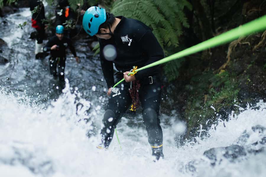 Raglan: Karioi Canyoning - Meeting at Raglan Rock and getting ready
