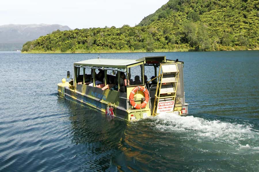 Rotorua City and Lakes Duck Tour - Lake Tikitapu, the Blue Lake, and the first splash