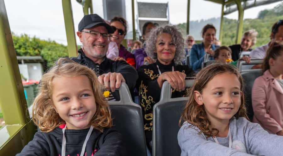 Rotorua City and Lakes Duck Tour - Weather, seating, and what to bring