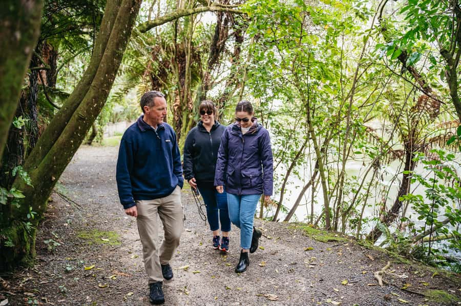 Rotorua: Explore The Lakes Half-Day Morning Tour - Mount Tarawera and Lake Tarawera on the return