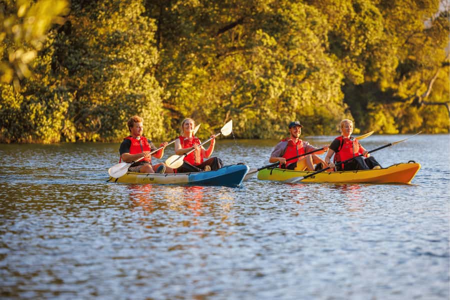 Rotorua: Glow Worm Adventure Kayak - Starting at the Rotorua Information Centre