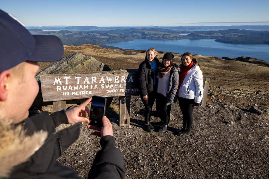 Rotorua: Helicopter Flight and Guided Walk on Mt Tarawera - Practical advice for making the most of it