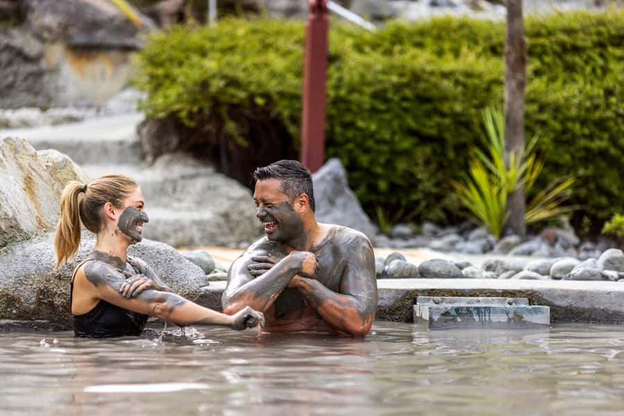 Rotorua: Hell's Gate Outdoor Mud Spa & Guided Walk - Walking through steaming pools and bubbling mud