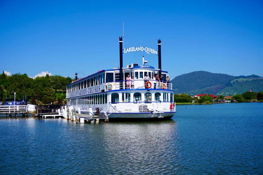 Rotorua: Lake Rotorua Cruise with Buffet Dining Option - Key points to know before boarding