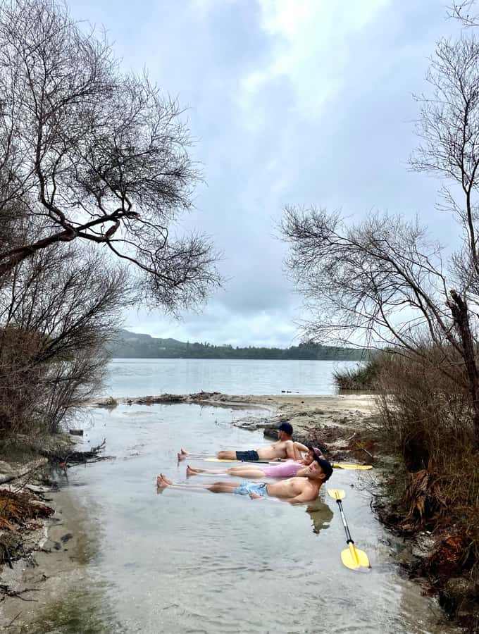 Rotorua: Secret adventure kayaking to natural hot springs - Who will enjoy this most