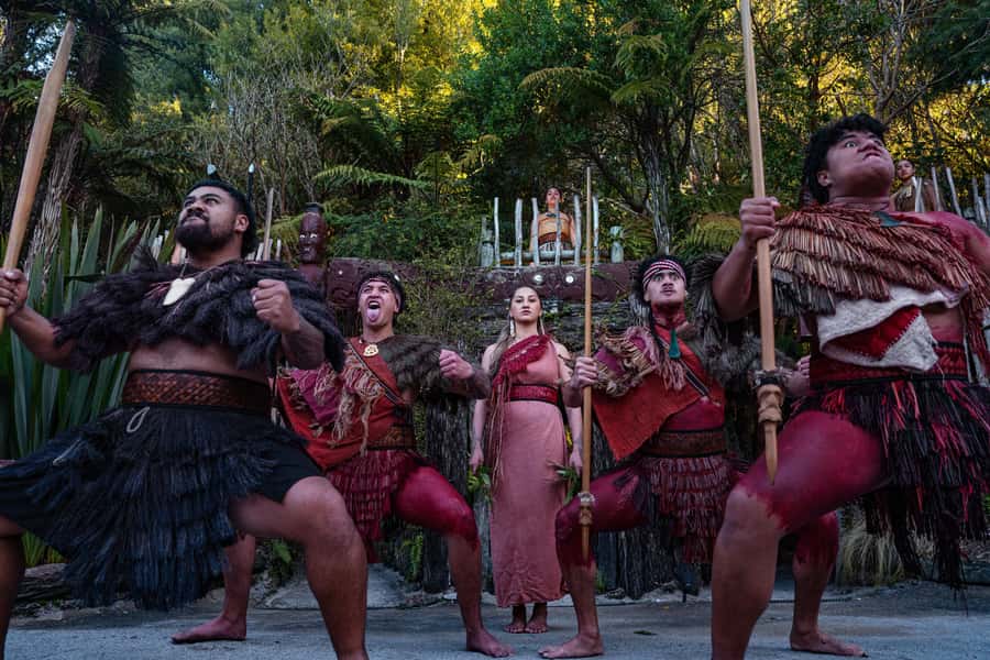Rotorua: Te Pa Tu Māori Cultural Experience with Dinner - Who will enjoy Te Pā Tū most