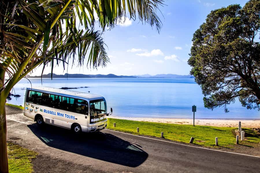 Russell: 1-Hour Sightseeing Tour by Coach & Long Beach - Why Russell deserves more than a quick waterfront stroll