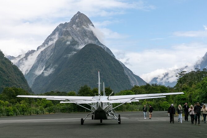Scenic Flight Transfer to Queenstown from Milford Sound - Climbing Through Milford Sound