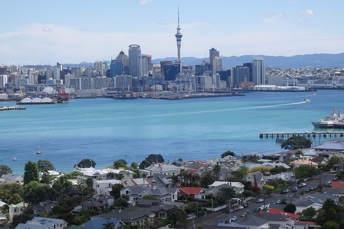 Shore Excursion: Auckland Scenic Full Day Tour - 8 Hours - Crossing the harbour and meeting Devonport