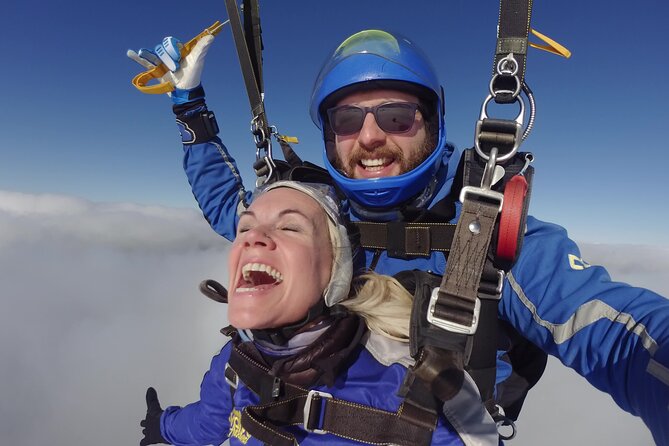 Skydive Auckland - Who Will Like This Tandem Jump Most?