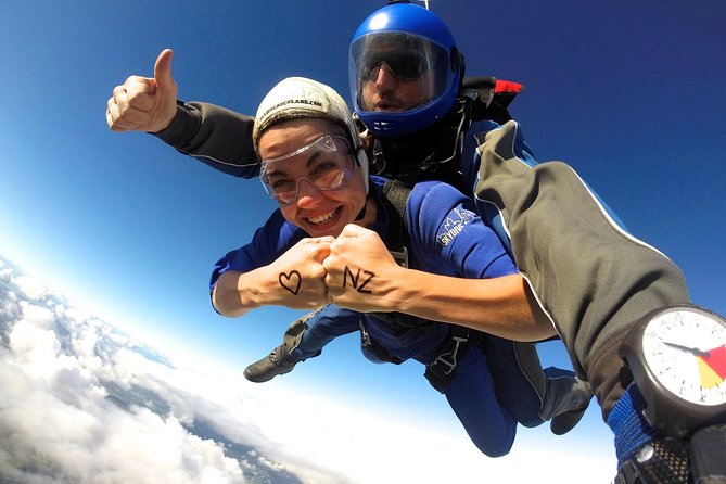 Skydive Auckland - The Flight Up and the View Below