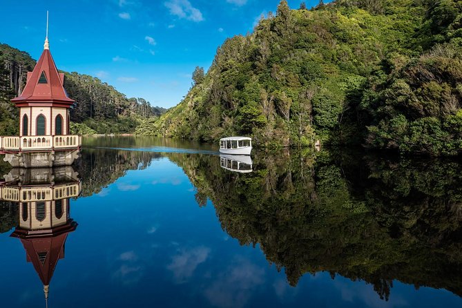 Small Group Daytime 2-Hour Eco Wildlife Tour at Zealandia - Getting there and planning your visit