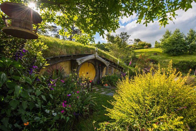 Small Group Luxury Hobbiton Tour incl. Lunch From Auckland - Who will enjoy this tour most?