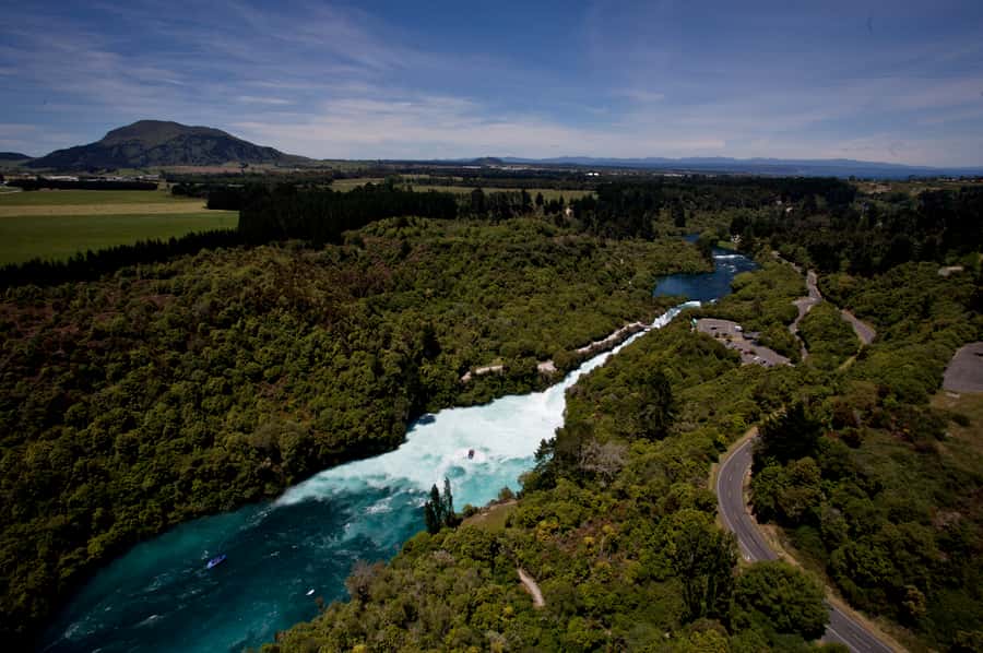 Taupō: Huka Falls 30-Minute Jet Boat Experience - Reaching the base of Huka Falls
