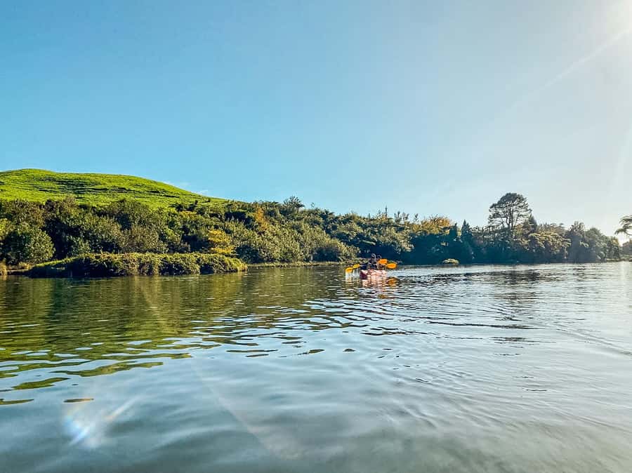 Tauranga: Daytime Scenic Lake McLaren Kayak Tour - Paddling across calm Lake McLaren