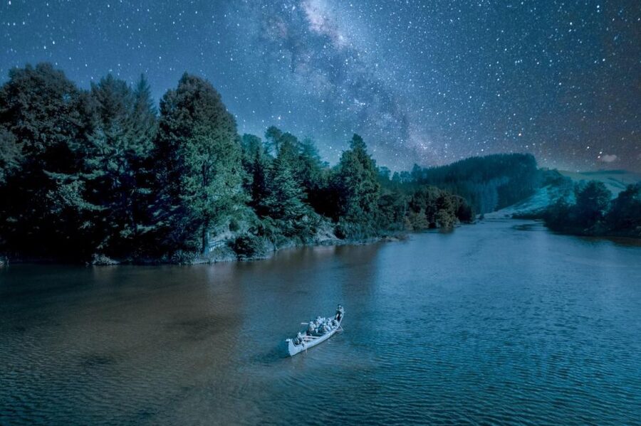 Tauranga: Evening Big Kanu Glowworm Tour - Family comfort and physical demands