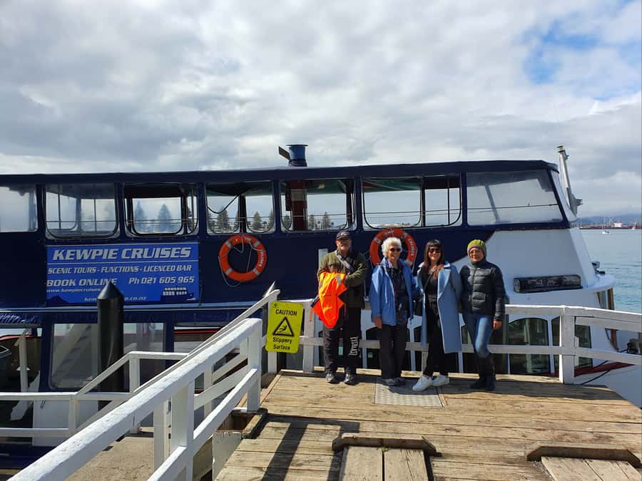 Tauranga: Mount Maunganui Harbour Sightseeing Cruise - What the one-hour timing means