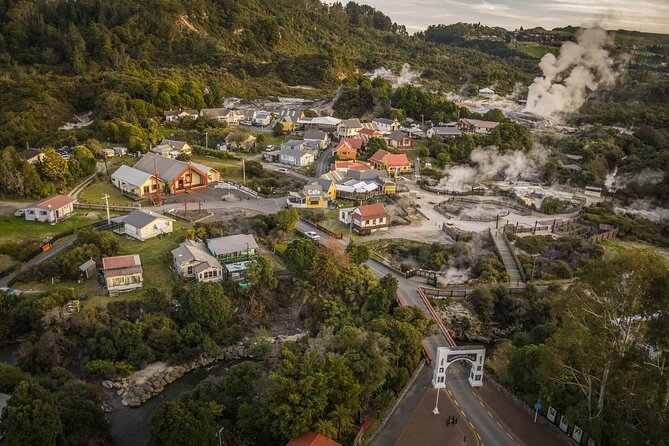 Tauranga Shore Excursion: Rotorua Highlights - Whakarewarewa Living Māori Village is the main event