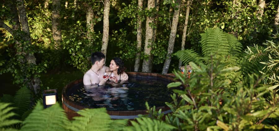 Tauranga: Wai-o-Tapu with Redwood Forest Walk or Forest Spa - Who will enjoy this day most