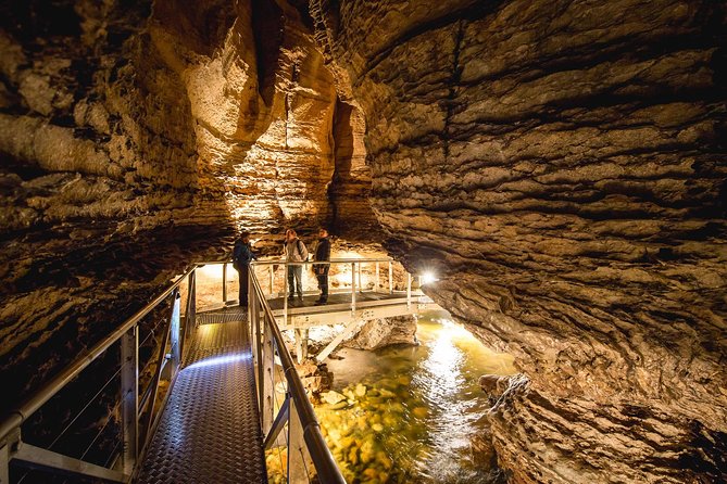 Te Anau Glow Worm Caves Tour - Cavern House and the story of the glow worms