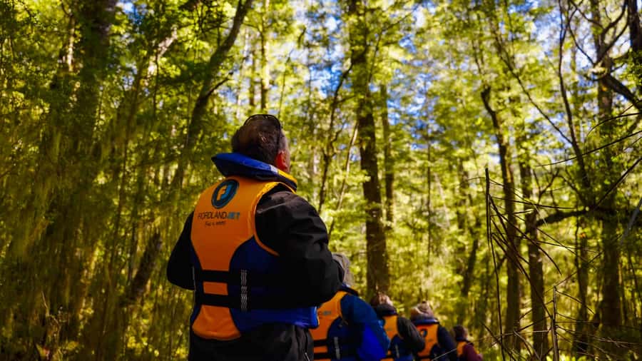 Te Anau: River Jet Boat and Bike Ride Tour with Local Guide - Getting ready for the Waiau River