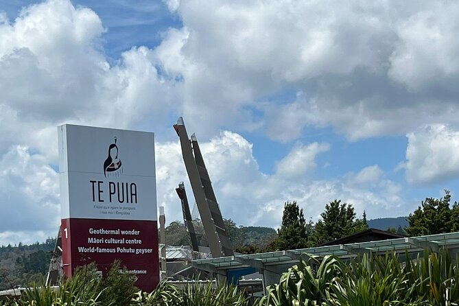 Te Puia Geothermal Wonderland Private Tour From Auckland - Key points to know before booking
