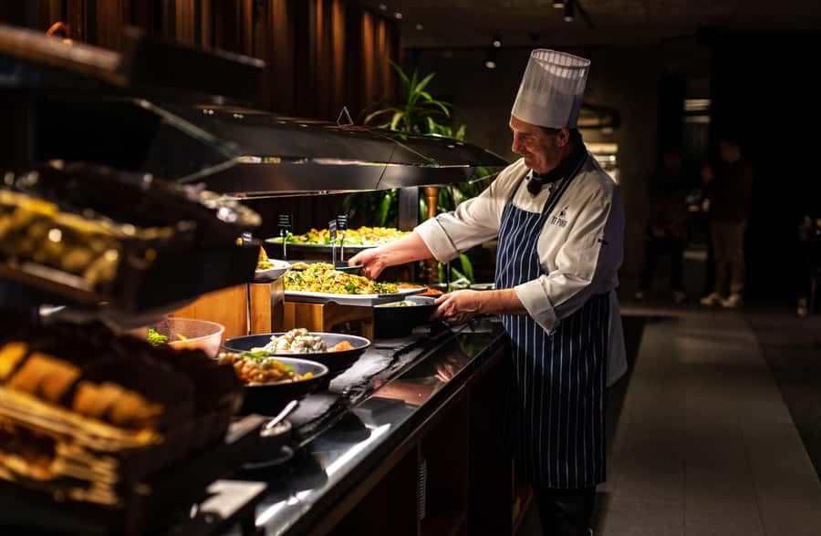 Te Puia: Te Pō Indigenous Evening Experience - Haka + Dinner - A strong Rotorua evening in one package