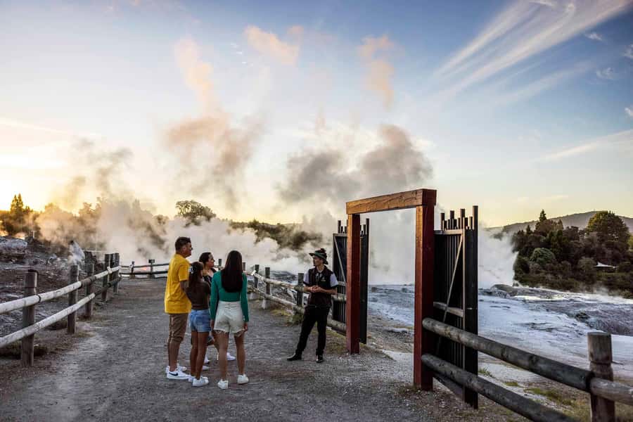 Te Puia: Tuku Iho Trail with Cultural Show - Walking through bushland and geothermal paths