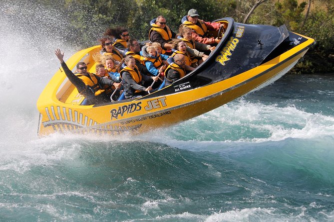 The Maori Carvings Half Day Kayak - Who should book this kayaking trip?