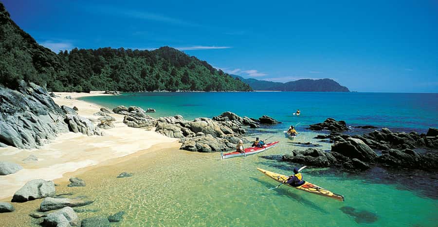 Three Day Classic - Lagoons and rocky outcrops in the middle section