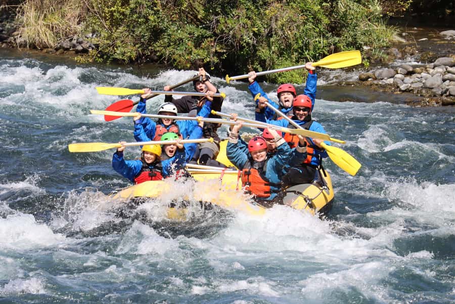 Tongariro River: Grade 2 Tongariro Explorer - Twenty minutes by bus, then river time