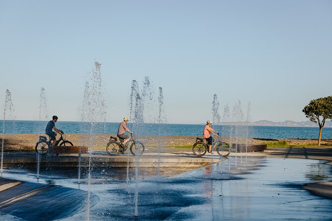 Top-Rated Hawke’s Bay Wine Tour - Small Group - How the guides shape the day