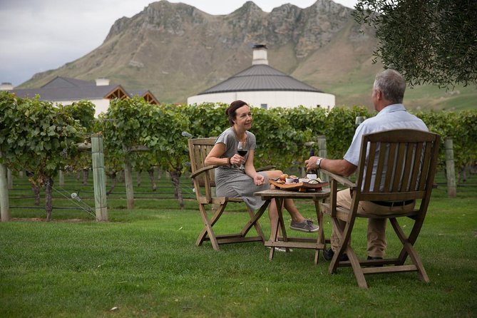 Top-Rated Hawke’s Bay Wine Tour - Small Group - The 11:00 a.m. pickup and minivan ride