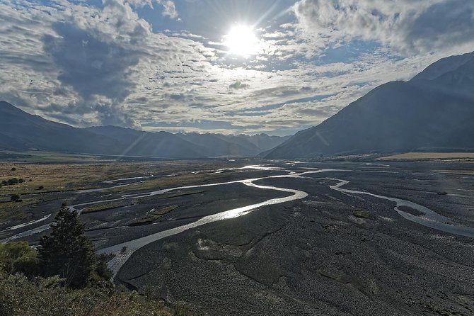 TranzAlpine Train, Arthur's Pass and Castle Hill Day Trip - The road back through Lake Pearson