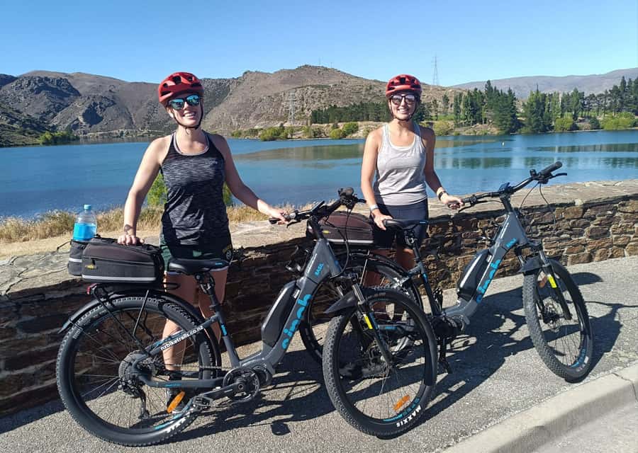 Ultimate Lake Dunstan Bike Hire, Shuttles And Boat Return - What makes this Lake Dunstan day special