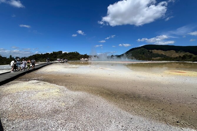 Wai-O-Tapu and Te Puia Day Trip Transport from Auckland - The short transfer to Te Puia