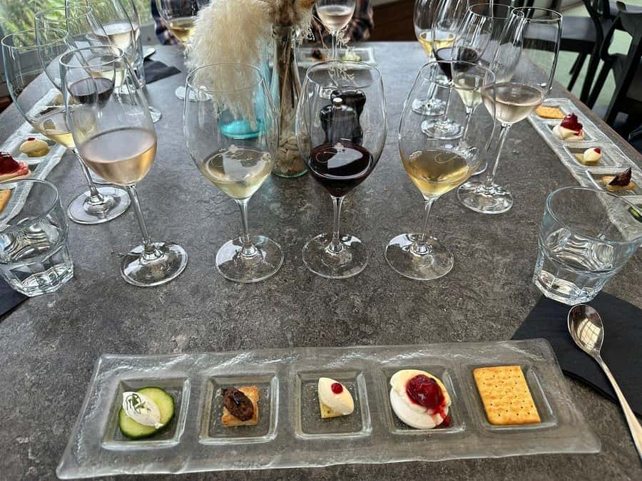 Waiheke Island Gourmet Food and Wine Tour with Lunch - How much value do you get for $188?